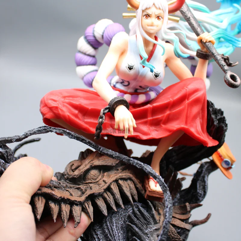 36cm One Piece figura Yamato Anime figurák Kaidou lánya Figurine Pvc dísz íróasztal dekoráció Warring baba játék karácsonyi ajándék
