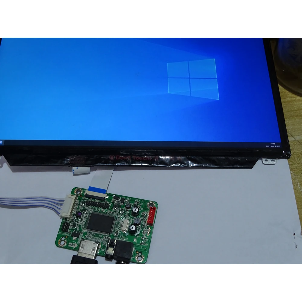 készlet LP156WH3 TP LP156WHU TP Driver LED LCD 1366x768 monitor HDMI-kompatibilis kábel mini vezérlőkártya EDP HD panel 15.6
