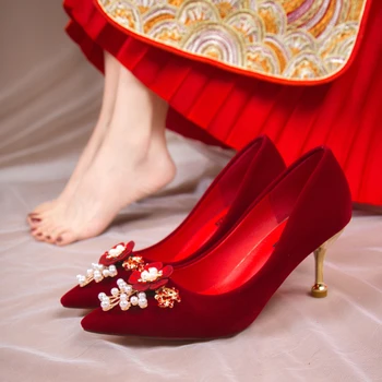 BCEBYL tavaszi nyár hegyes orrú tűsarkú cipő sekély száj divat Új gyöngyvirág bankett esküvői magassarkú cipő nőknek
