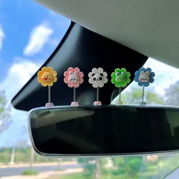 Csúszásgátló autódíszek Autóipari kiegészítők rugós autó műszerfal dekorációval Rajzfilm rázkódás rajzfilm virág dísz