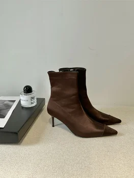 Fehér bokacsizma márka női cipő kerek lábujjú téli lábbeli csizma-női Low Fashion Med hegyes őszi magas sarkú cipő 2023