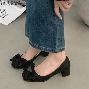 Francia Vintage szögletes lábujj Vaskos sarok pumpák Divat sekély száj Mary Jane cipő Elegáns partiruha Női magassarkú cipő 5Cm