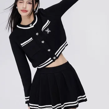 Hímzett pulóver golfdzseki, rövid szoknya Női új női szett 2024 teléreRuházat koreai vélemények sok ruhát