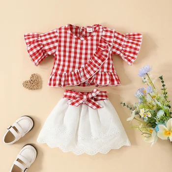 Kislányok 2023 nyári új ruhakészlet rövid ujjú kockás mintás fodros felsők + nyakkendő csomó szoknya kisgyermek csecsemő újszülött ruhák