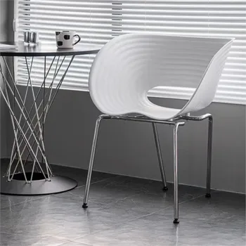Nordic műanyag étkezőszék Ins szék Shell szék Simle étkezőszék háttámlával Háztartási minimalista hálószobai szék 1DB LE669