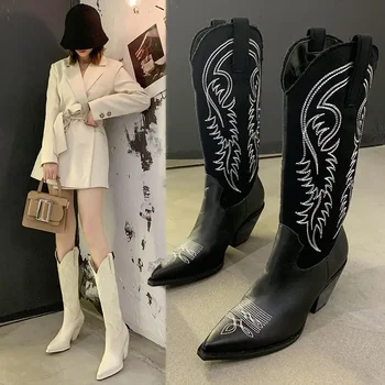 Női cowboy csizma hegyes orrú női cipő dombornyomással Pu bőr cipő Térdig érő csizma Vaskos ékek Cipő Hosszú Botas de Mujer