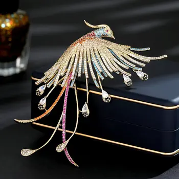 SINZRY Új köbös cirkon Luxus phoenix Design színes brossok Gyönyörű bankett ékszer kiegészítő