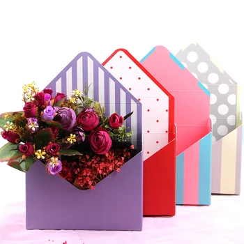 Virág csomagoló doboz Összecsukható virág díszdoboz Esküvői parti dekorációs csík nyomtatott csokor papír Candy ajándék csomagoló doboz