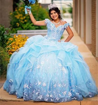 Égszínkék Quinceanera hercegnő ruhák Báli ruha le a vállról Tüll rátétek Édes 16 ruha 15 Años mexikói