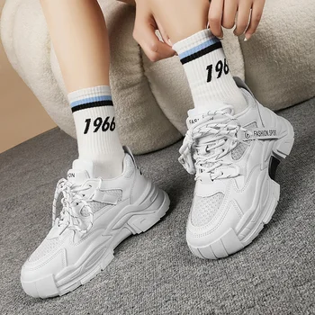 Új légáteresztő hálós szövet apuka cipő női diák sportcipő divatplatformmal alkalmi cipő csúszásmentes futócipő