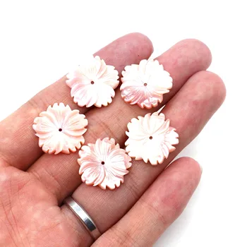 Természetes rózsaszín kagyló faragott virág medál 20-25mm Bájos hölgyek készítése Szép divatékszerek DIY nyaklánc fülbevaló kiegészítők