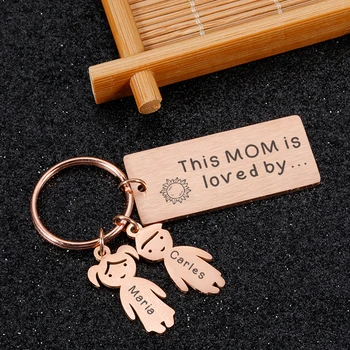 Testreszabott kulcstartók névvel Kulcstartó horog dekoráció Személyre szabott ajándék anyák napjára Gravírozott anya Múmia kulcstartó táskákhoz Jelen